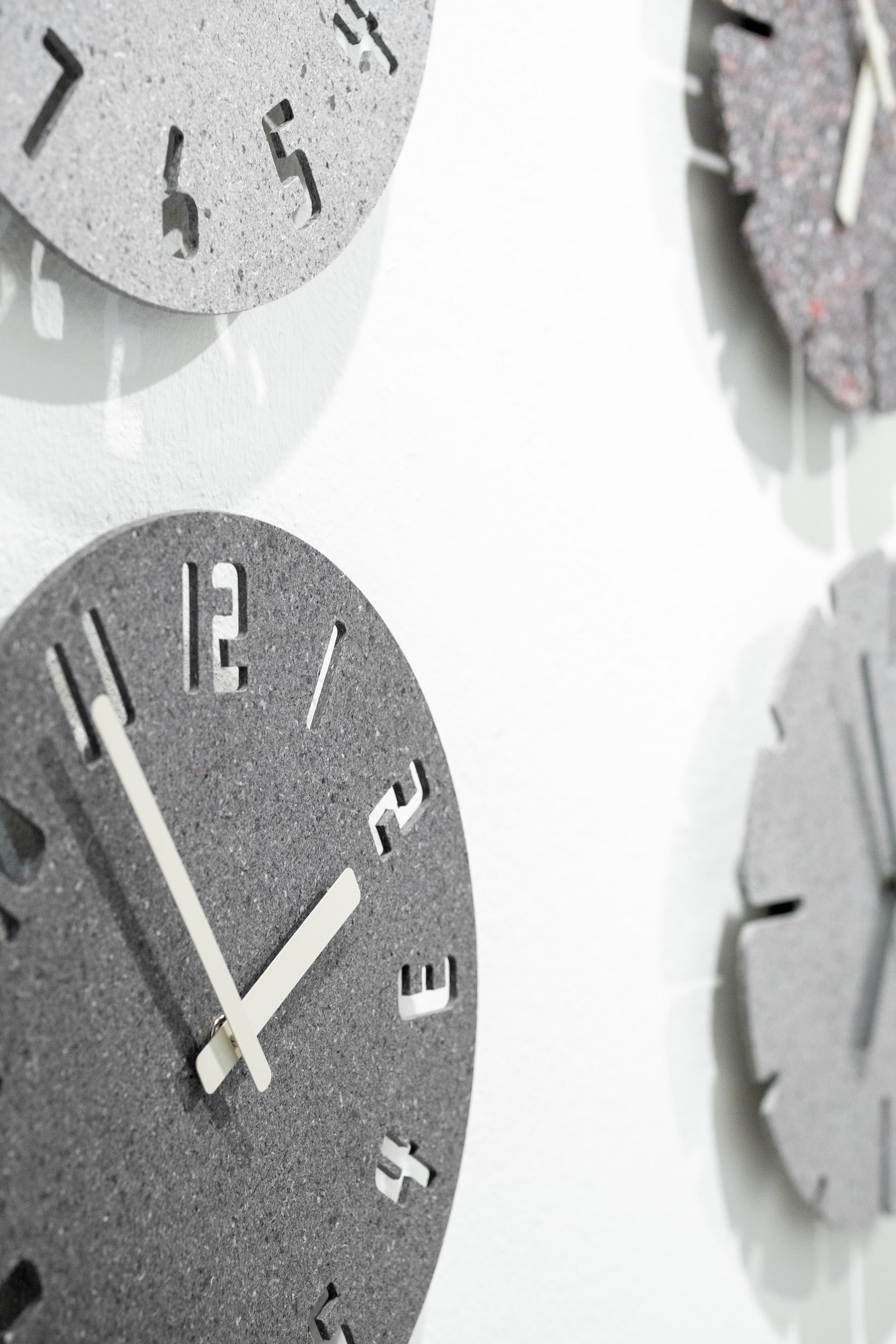 レムノス 掛け時計 パネコ クロック PANECO CLOCK designed by Hisae Igarashi